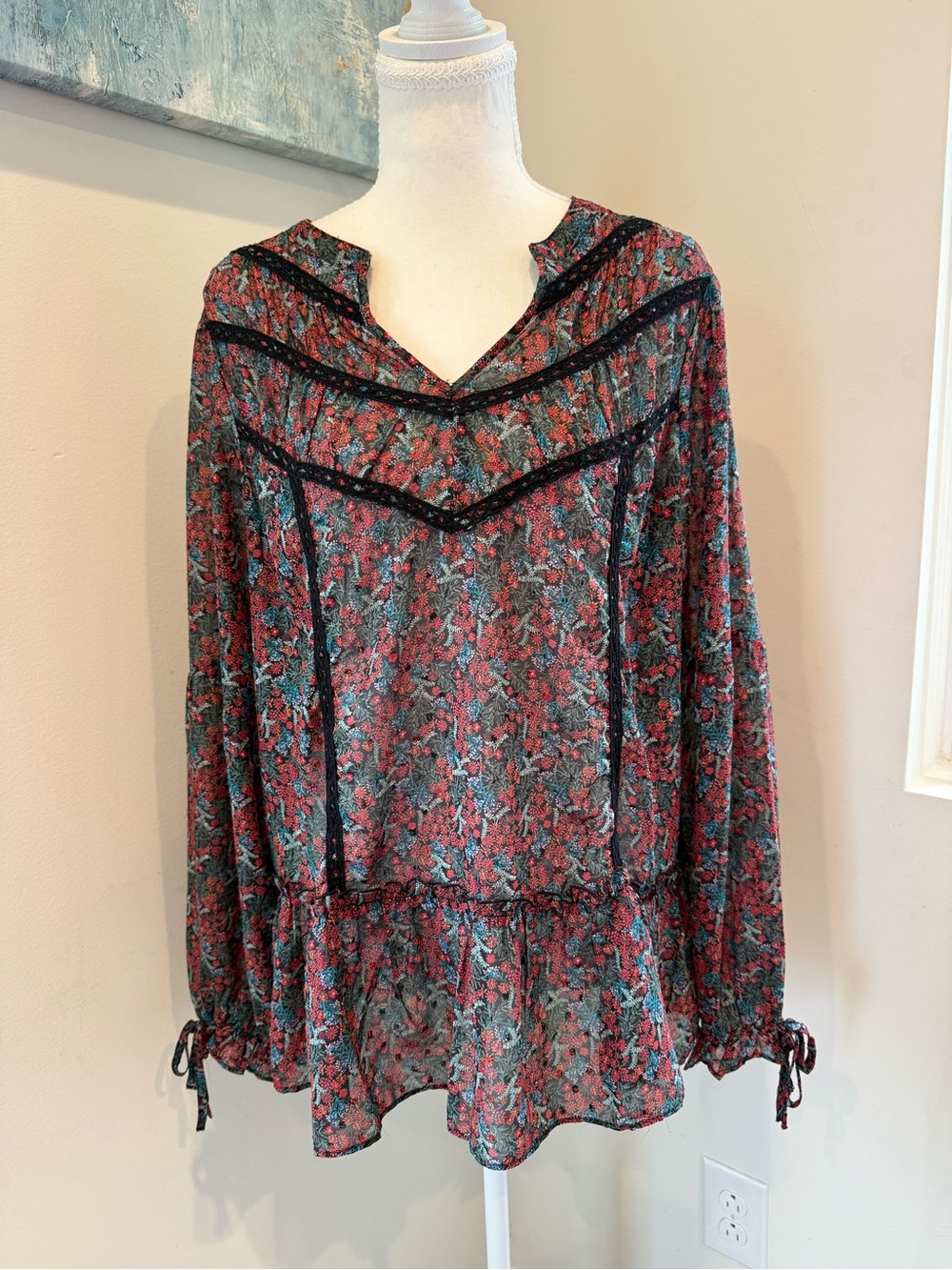 Matilda Jane Teal and Red Floral Cottagecore Boho Top with Black Lace L